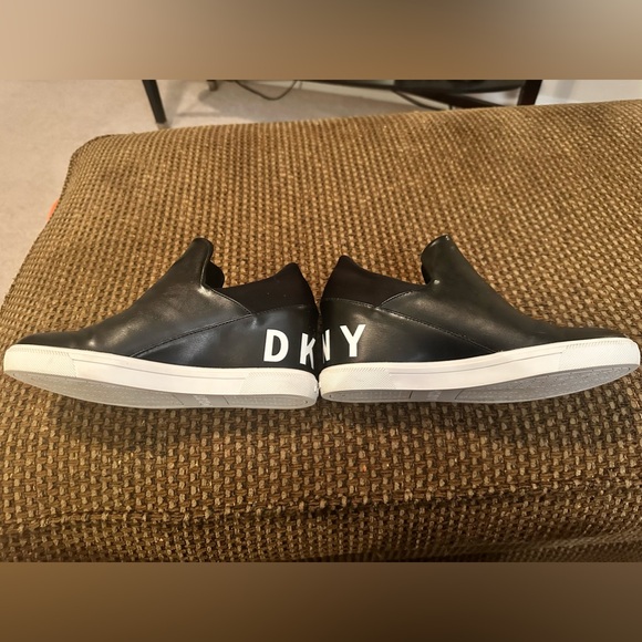 Black DKNY Wedge Sneakers Size 9 - Picture 4 of 10